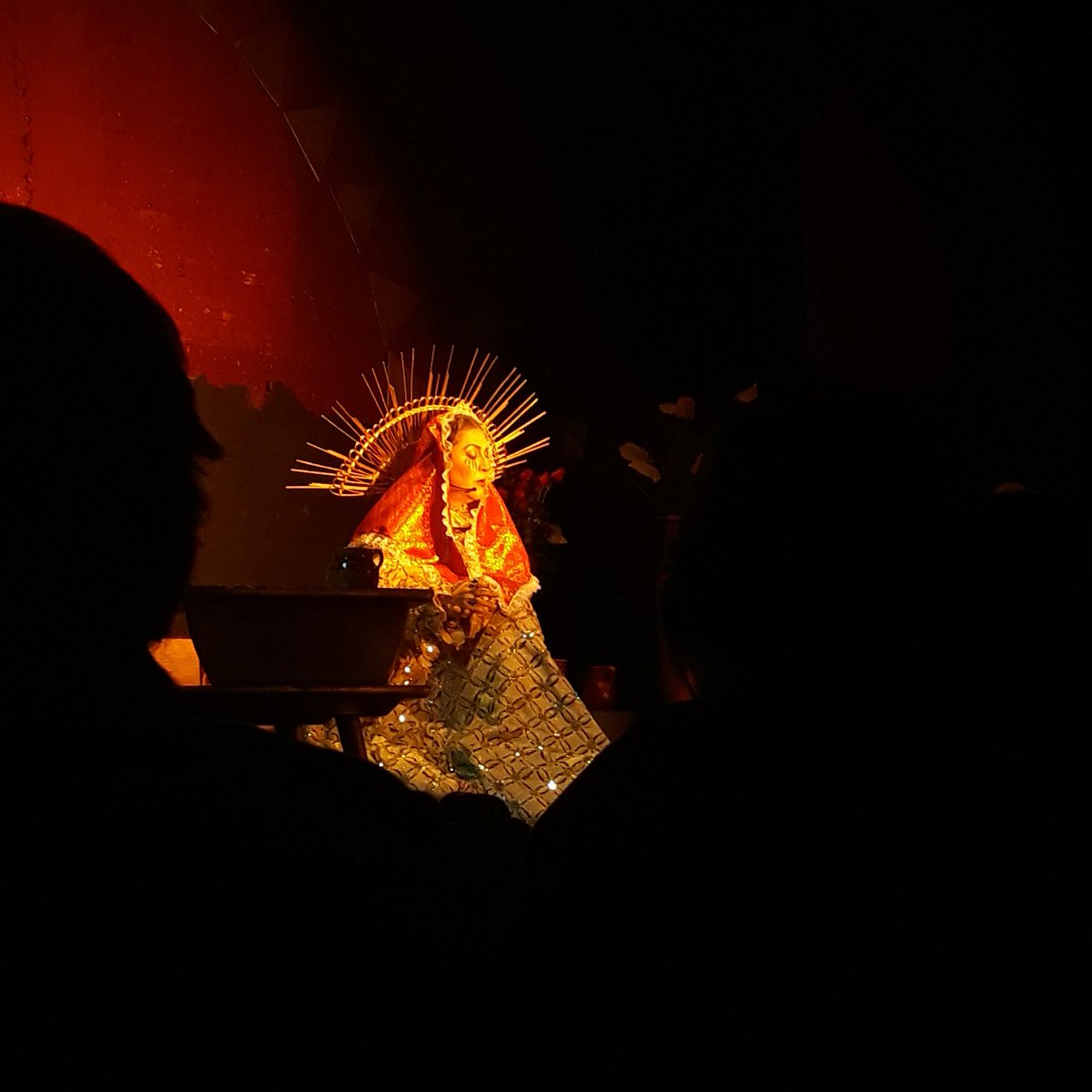 Ungida, bendecida contra todo mal internacional, santificada con mezcal, anotada en la novena feminista de la  clemente y piadosa <a href="/StaRitaBendita/">Santa Rita</a>🕯😍
#nochemaravillosa 
<a href="/elvicioteatro/">Teatro Bar El Vicio</a>