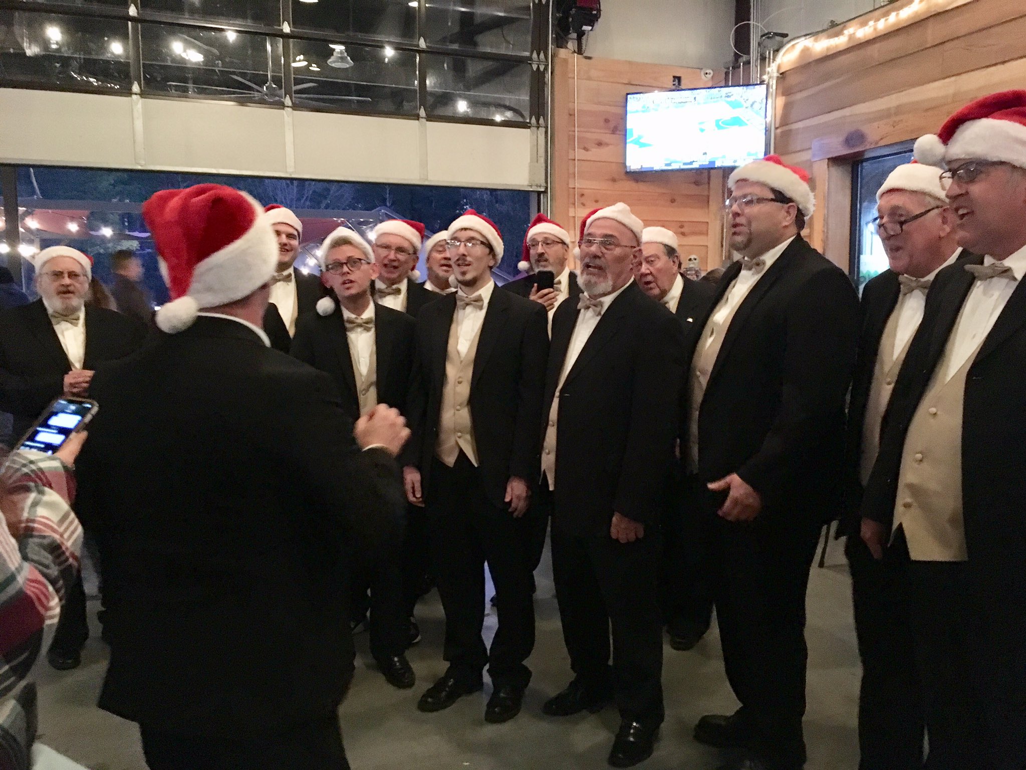 A singing group inside Dirtbag Ales.