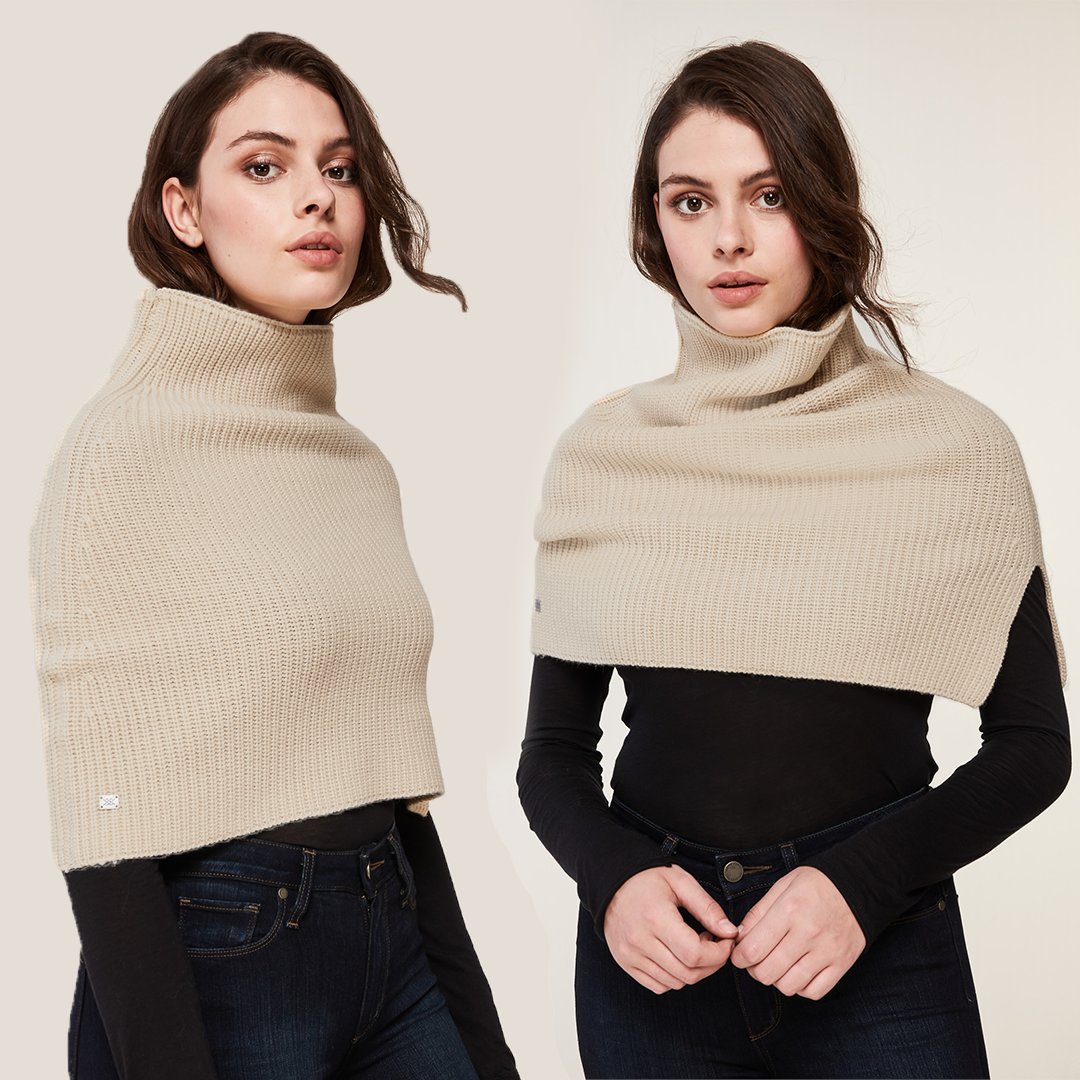 SOIAANDKYO's tweet photo. The art of layering (Neckwarmer: AVIA in the colour sandstone) #soft #scarf #neckwarmer #waystowear #waysofwear #howtowear #campaign #double #details #colourpalette #sandstone  #fw19 #fallwinter #luxe #outerwear #soiaandkyo https://t.co/hQfIvM2i1N