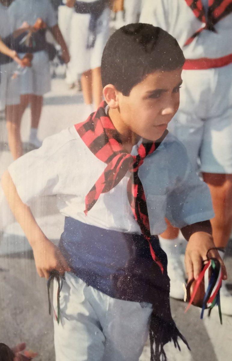Geo_mpm's tweet photo. You should never forget your roots, and when I'm in Spain I return to my origins. Today having a retrospective look I have found myself with 8 years old in what it was my favourite summers. Can't forget how happy I was in #Teruel, in Calamocha village #youngmariano #tradition https://t.co/H3youpo4FQ