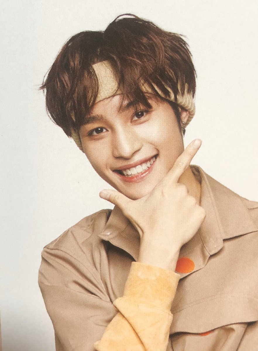 wayvpictures's tweet photo. yangyang // wayv 2020 seasons greetings 

© xiao_908 https://t.co/B0Pcm0AgjL