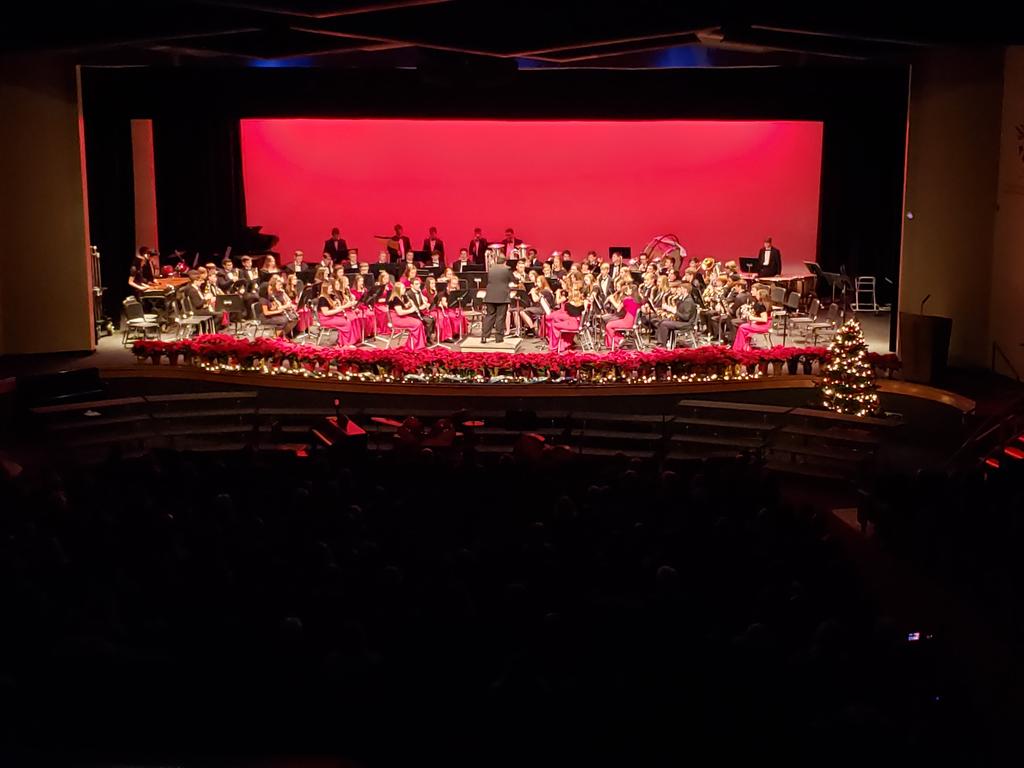 RyanMelhorn's tweet image. Another amazing holiday concert from our music department! @SW_MusicDept 

#SWExcellence #swhsmustangs