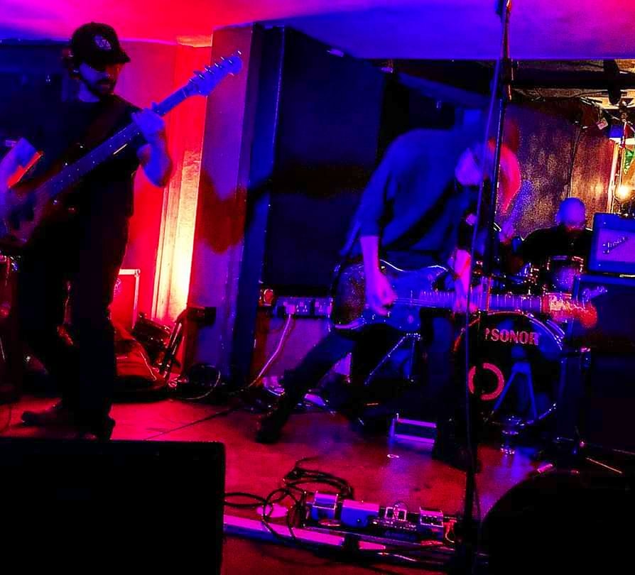 We had a great time yesterday with <a href="/TayneBand/">TAYNE</a> <a href="/GhostsAsAlibis/">Ghosts As Alibis</a> and @thisbizarremyth.  Thanks for having us a play. #noiserock #diyband #welshmusic