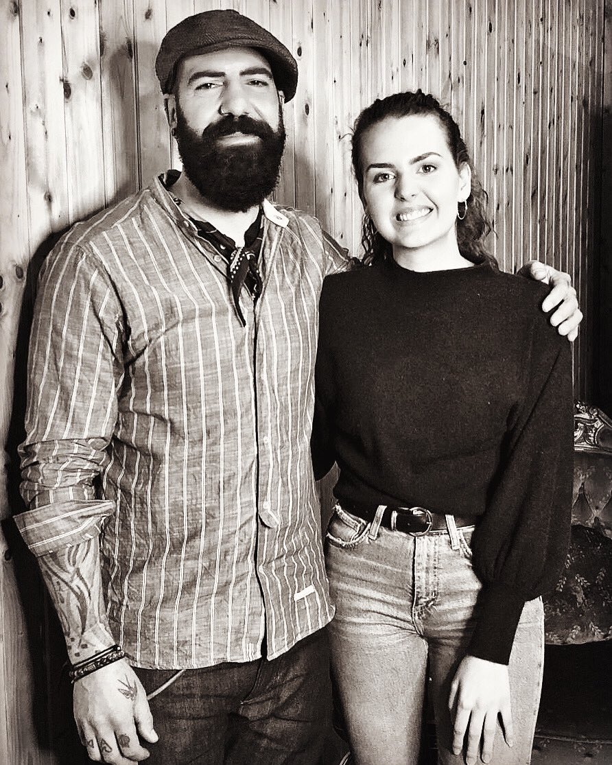 In the lab with this talented and very pleasant musician. #AmberRae invited me for a little collab 🙏🏻 Watch out for new music in 2020...

#collaboration #duet #raemcsean #newmusic #studio #ximountain #lustenau #austria