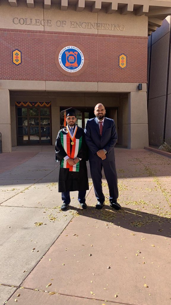 حمداً كثيراً تطيب به النعم

بفضل من الله وتوفيقه ثم دعاء الوالدين
تم تخرجي من جامعة University of Texas at El Paso 
بدرجة البكالريوس في الهندسة الصناعيه🎓🇺🇸