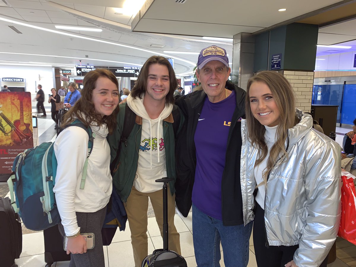 emilygcouch's tweet photo. Great seeing @donhulin !! https://t.co/6QkaRPYBAC