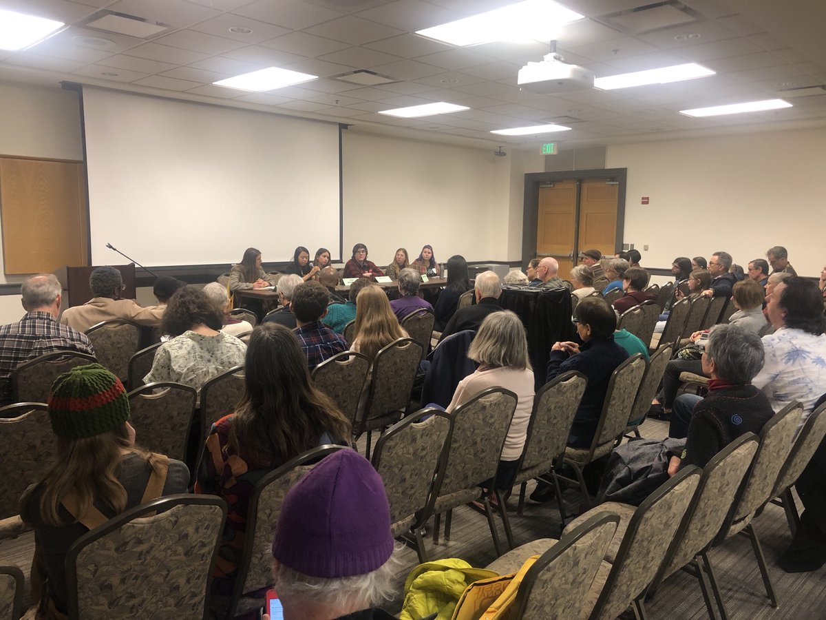 climateyogi's tweet photo. Youth panel at #rebuildMD. Smart, articulate, concerned about the future, youth have a vital perspective on the #ClimateEmergency. We're listening. #FridaysForFuture #climatestrike @CCAN https://t.co/8JiN5Jb6Td