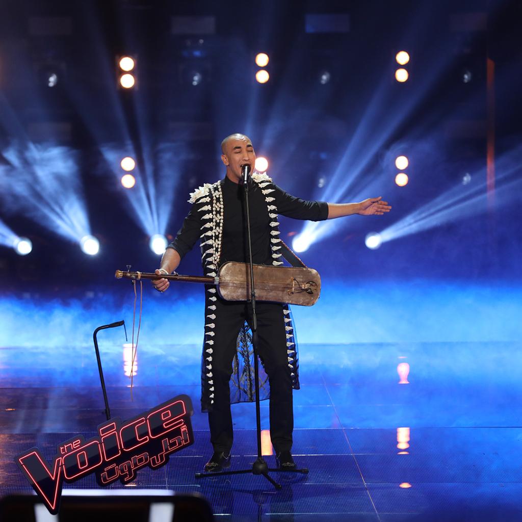 mbcthevoice's tweet photo. رضوان الأسمر أدّى ديدي بطريقة محترفة وأحلام تلقبّه بالأستاذ من جديد

@samirasaid
#فريق_سميرة #MBCTheVoice https://t.co/LoeeqqW9sI