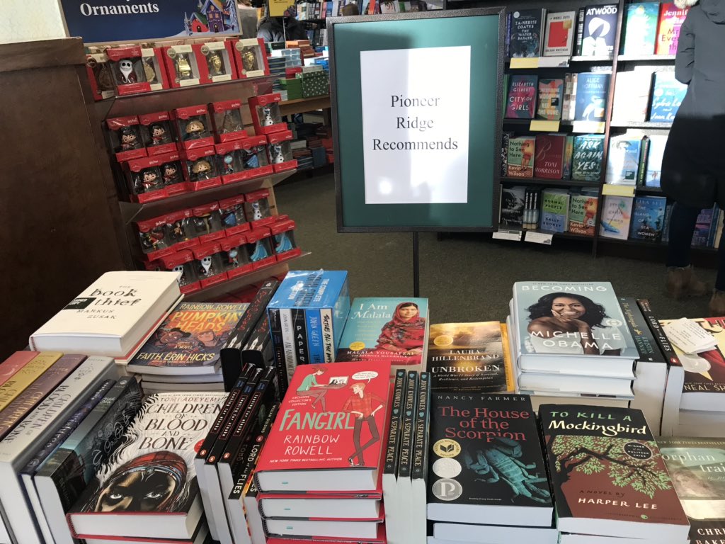 prmspl's tweet photo. @PRMTrailblazers Barnes and Nobles Book Fair today! Thanks to all our PTO and Mrs. Rother for organizing this! #PRMSWeBelieve https://t.co/Uhdc0OWxBQ