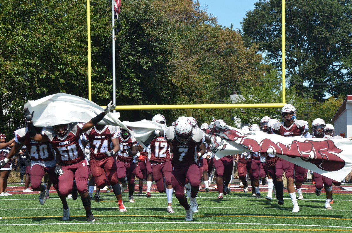 CoachBGGrant's tweet photo. DEFENSE OF THE THE DECADE?
Hillside Comets: they allowed only 41 points, five 7-point touchdowns and two field goals, in 12 games. Hillside outscored its 12 foes 435-43, including 110-15 in four playoff games. @parachini_jr @Chattermeister @b_nahree5 @GLDENTERPRISE https://t.co/pNYVlbzLDf
