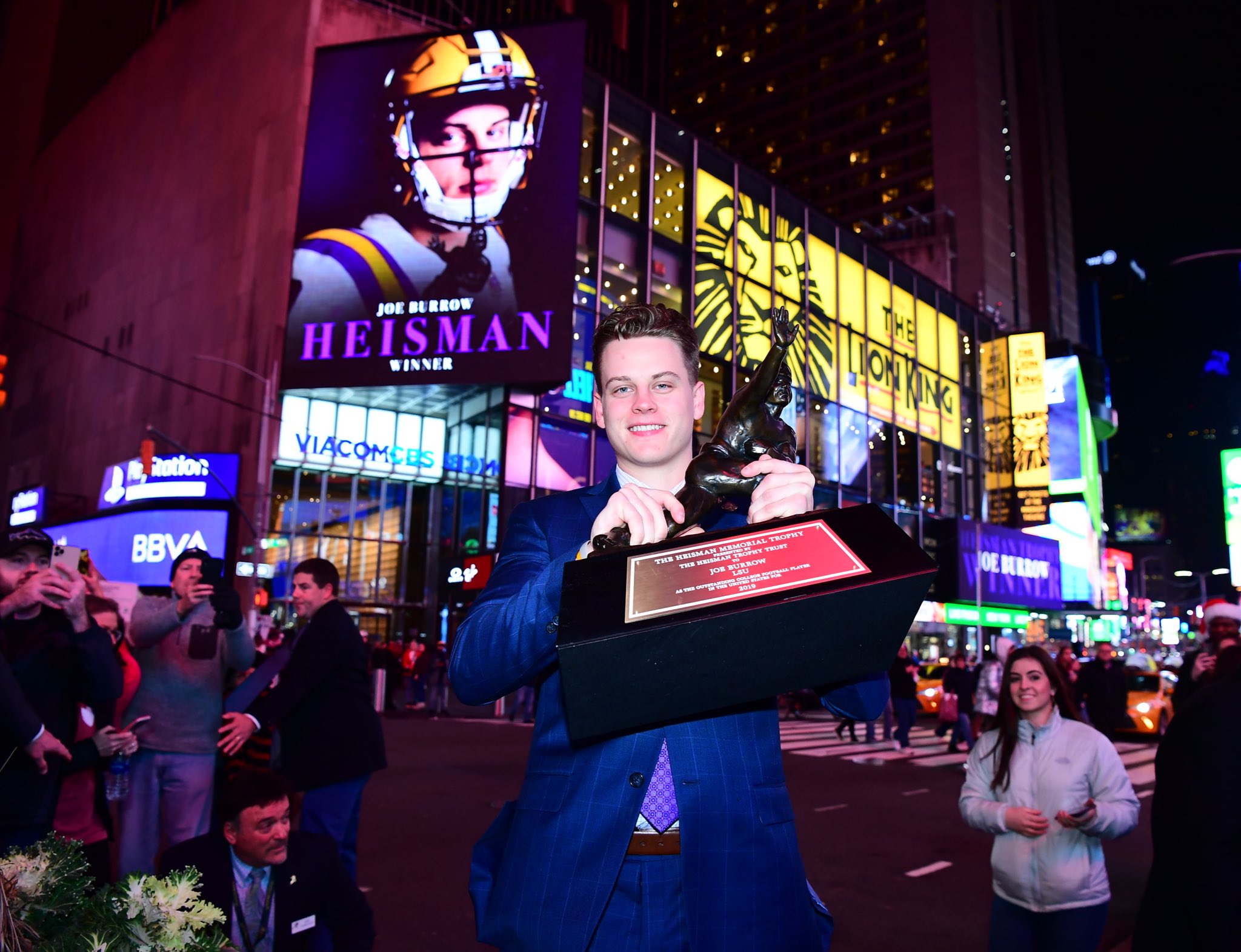 ELy4aN1WwAAv-EN?format=jpg&name=large