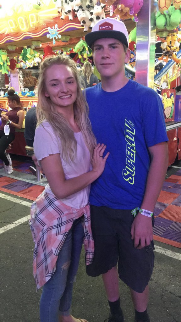 Jdm_7107's tweet image. Our first pic vs 3 years later ❤️