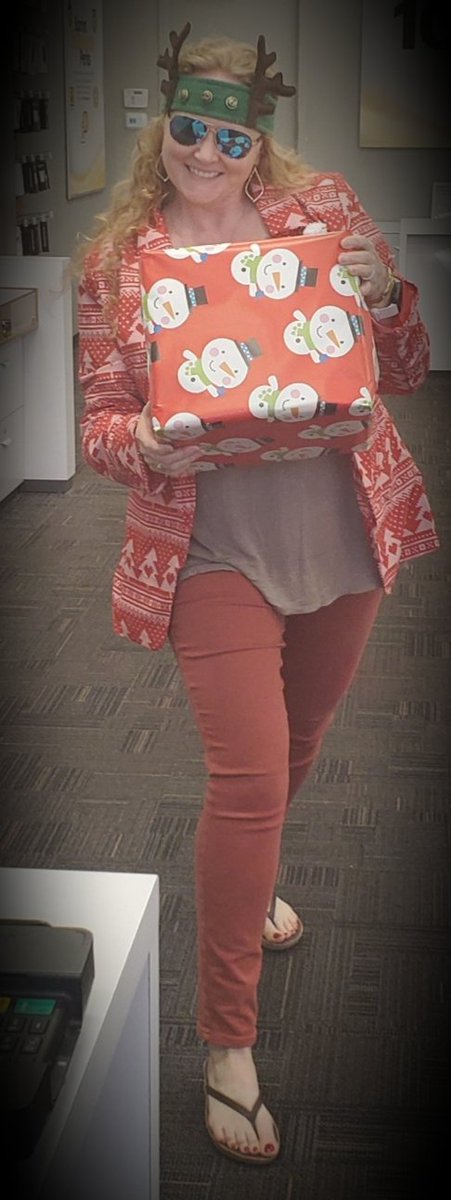 normi bennett (@normibennett) on Twitter photo Delivering cheer to all my Sprint family...#SprintSouthsanta @tracySprint @travis_womble <a href="/erinkorski/">Erin Korski</a> Delivering cheer to all my Sprint family...#SprintSouthsanta @tracySprint @travis_womble <a href="/erinkorski/">Erin Korski</a>