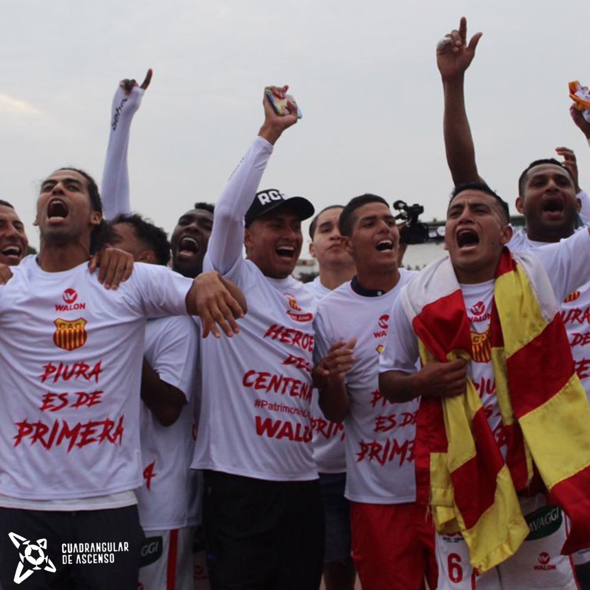 Liga1TeApuesto's tweet photo. ¡Bienvenidos a la @Liga1Movistar! 🎉

@Grau_Oficial y Deportivo Llacuabamba lograron su ascenso a la máxima categoría del fútbol peruano tras empatar en la última fecha del #CuadrangularDeAscenso ⚽️🔥. https://t.co/YnqeRES5MY