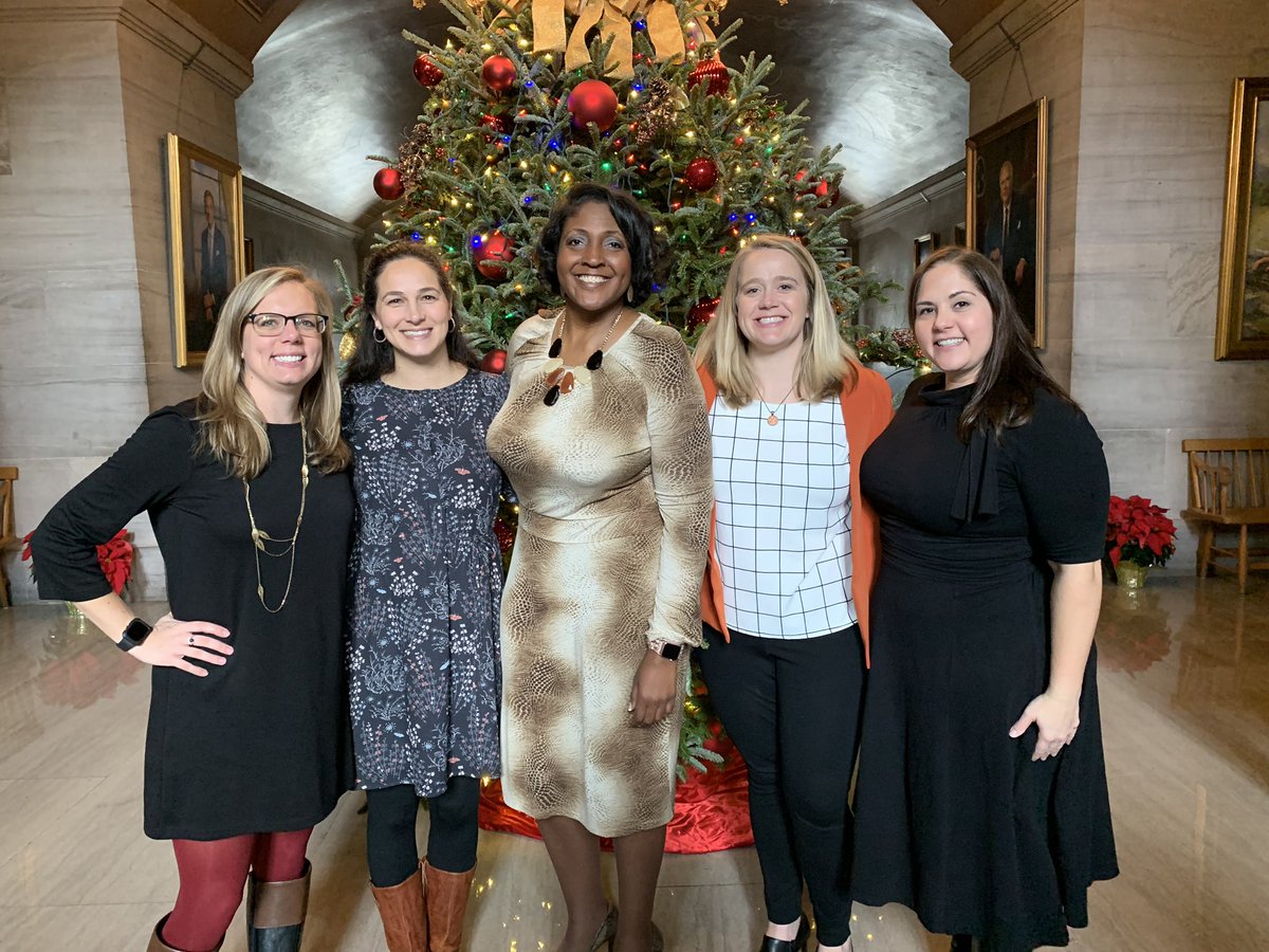 jameliej's tweet photo. Thanks for the opportunity to participate in #GASL2019. There are outstanding administrators across the state and I feel fortunate to have learned along side them. Thank you @vupeabody for providing such rich experiences from many professors. @hkstaggs https://t.co/kHrrbEZJe5