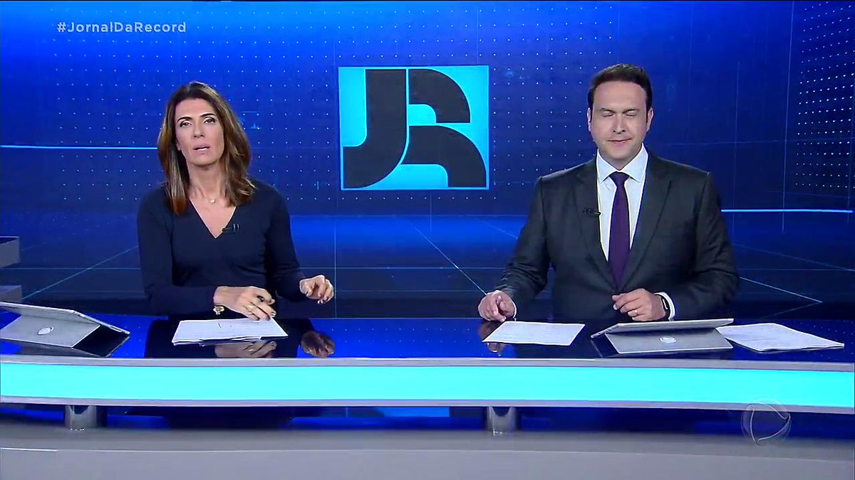 A polícia de Goiás investiga um esquema suspeito de dar prejuízo de 50 milhões de reais em institutos de saúde do estado #JornalDaRecord #JR24H