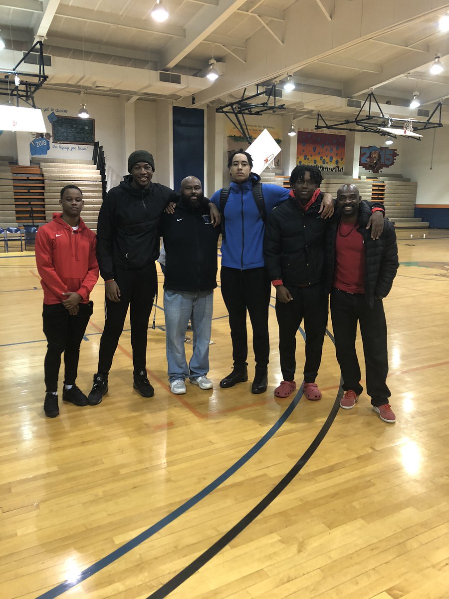 WestoverBBall's tweet photo. When we say Family we mean it! Came to @ftccathletics to watch our guy @063kenny & his @PCCBasketball team! Played well and his team got the W. His high school head coach and HS teammates showed up too! @WestoverHS #WESTSIDE #WolverinesInCollege #Program https://t.co/Pui1gYJ8zK
