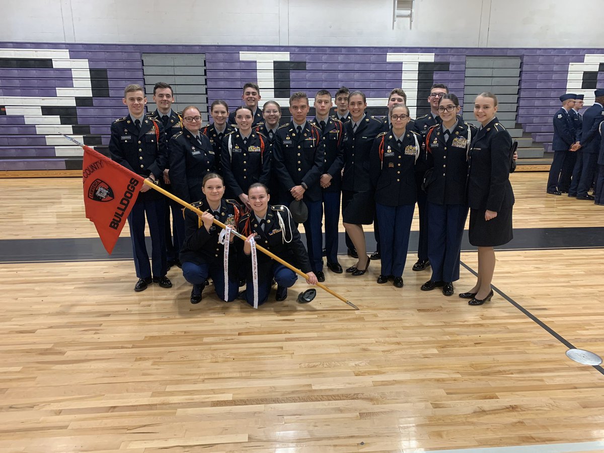 All_in_LC's tweet photo. Big day for the #LCJROTC program! Competed at Riverside HS open drill competition and placed 1st in Color Guard, 1st in Armed Platoon, 2nd in Unarmed Platoon, 3 in Armed inspection, and 4th in LET 1 Color Guard. 16 area schools competed. #NewTraditionOfExcellence #AllinLC https://t.co/1nJuhWSeAO