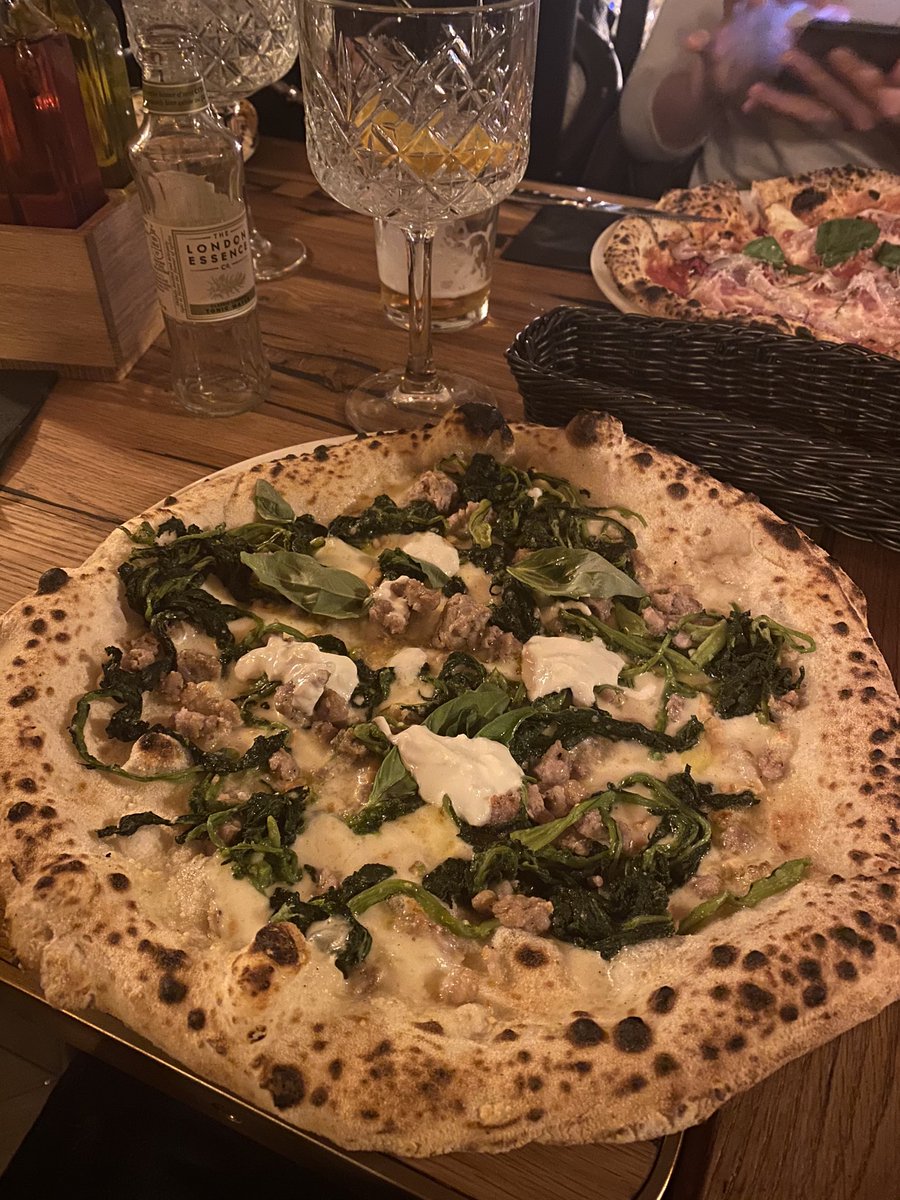 salso14's tweet photo. At Pops Place Pizza. Very unique ambiance, great food, incredible service. #popsplace #popsplacepizza #ljubljana #christmaslarty #workchristmasparty #ljubljana #chandelier #pizza #fermentedpizzadough #copperceiling #ginandtonic #g&t #food #awesomeservice https://t.co/likxyZxR4d