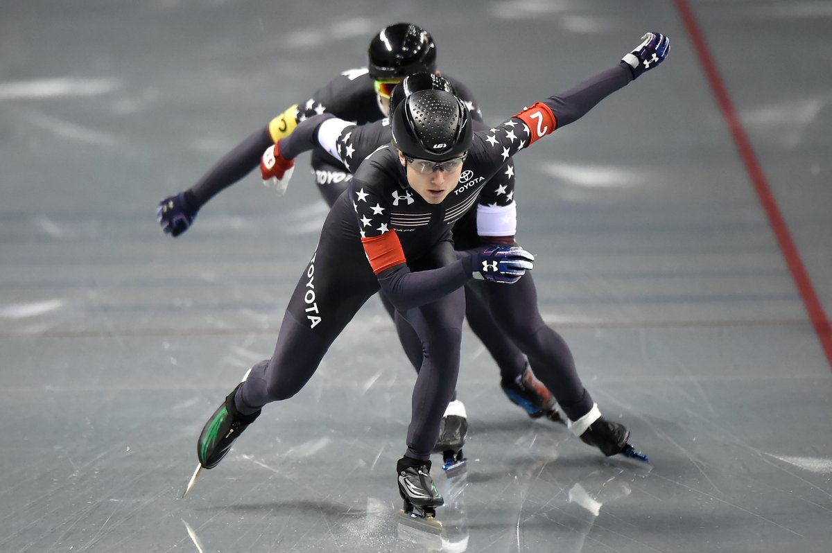 USSpeedskating's tweet image. Final racing day #LTWC4 - 10pm ET
💫
2nd 500m @embrace_theging @ErinJackson480 
1000m B @jrmantia @AustinKleba 
5000m B @ECepuran 
⚡️
At 2am ET @NBCSportsGold streams the A races!
2nd 500m @BrittanyBowe #KimiGoetz
1000m #KimaniGriffin
Ladies Team Pursuit 
💥
@TeamUSA @ISU_Speed