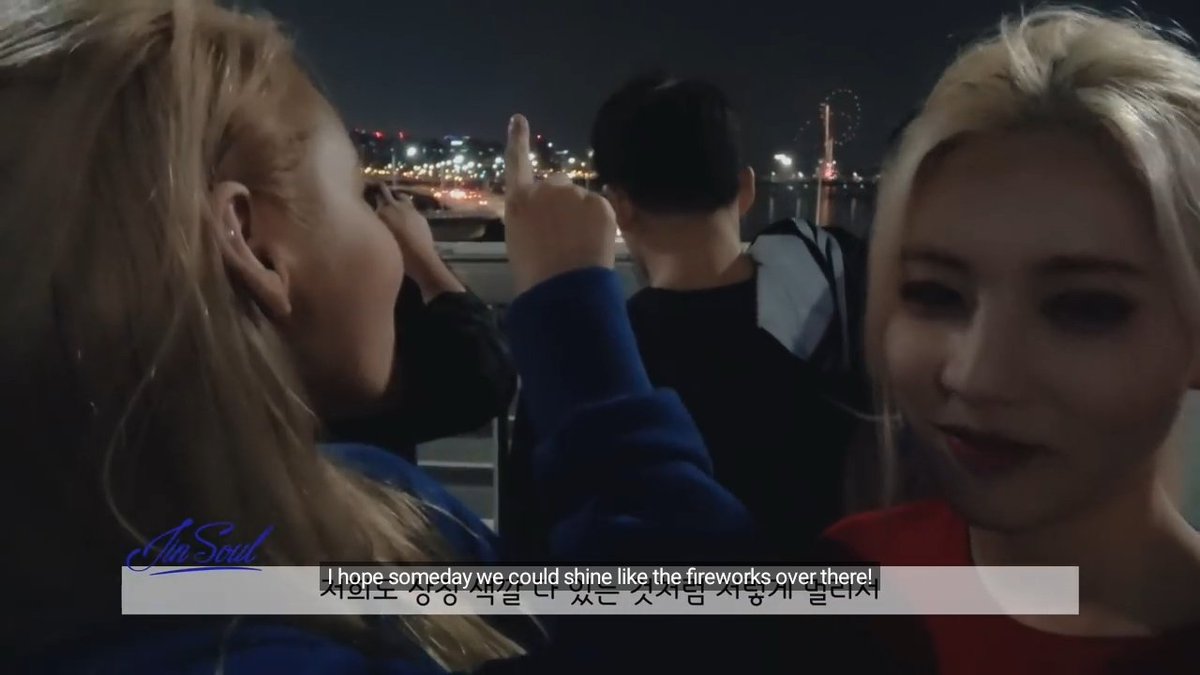 vivischeeks's tweet photo. jinsoul, baby, loona is shining!! 💙 #AlwaysThereForLOONA #ThankYouLOONA https://t.co/6AwJRHKdtB