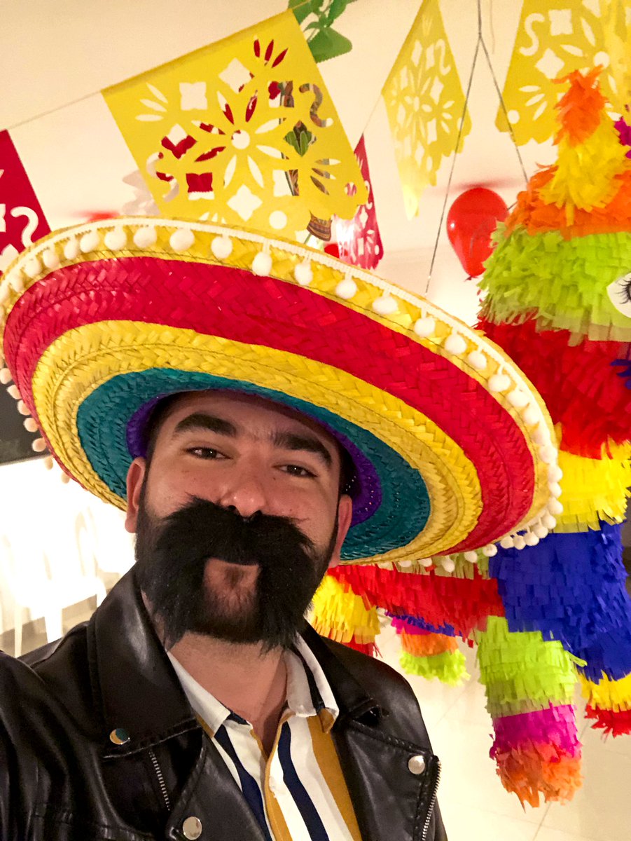 El_Purificador_'s tweet photo. La celebración sigue #Los28 https://t.co/JLA5iigaYL