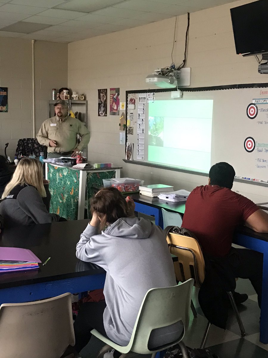 HeatherBoyd93's tweet photo. Thank you to Scott Daniels for speaking to my Environmental Science classes yesterday about prescribed fires &amp; wildfires! @Russellville_HS @AlabamaForestryCommission https://t.co/4ZNXQtn3XJ
