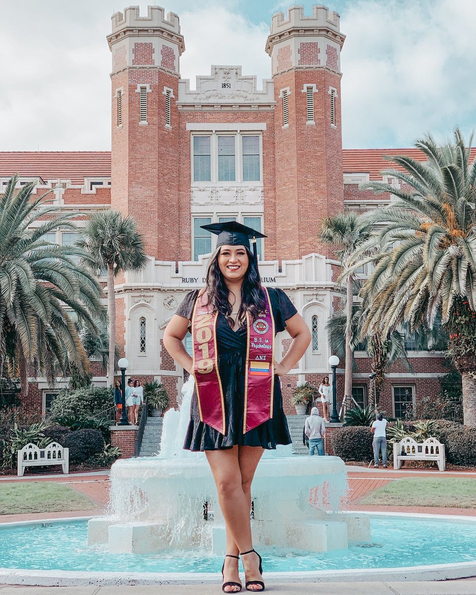 DeltaNuZetaFSU's tweet photo. Fall 2019 has officially come to a close which means its time to celebrate our graduates! 🤩 We’re so proud of you all and we can’t wait to see the amazing things you guys will do in the future ✨ #gonoles #fsualumni #dnzalumni https://t.co/t9g3xwsDyK