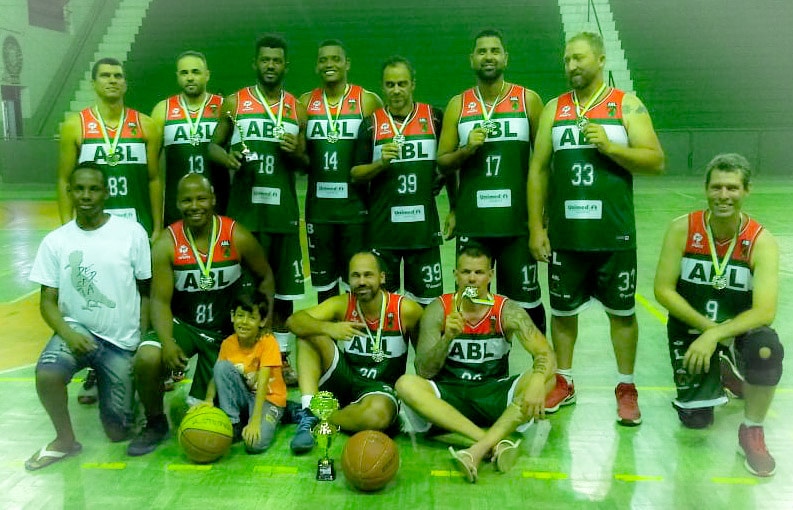AblBasquete's tweet photo. CAMPEÃO ABL BASQUETE LEOPOLDINA MASTER 1ª COPA TEAM CASARIM JUIZ DE FIRA 2019 https://t.co/ebft1YtgCm
