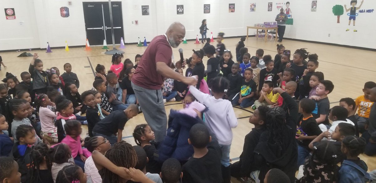 APJordan12's tweet photo. K-2 Dance competition was sooooo much fun! Yes, they saved ALL of their energy for the PAR-TAY!
#BoysWithSWAG!
@EstellaBCook @OakleyTigers @OES_Lit_Queen @a1_teach @mevis_rowden https://t.co/uoOrqa6R0X