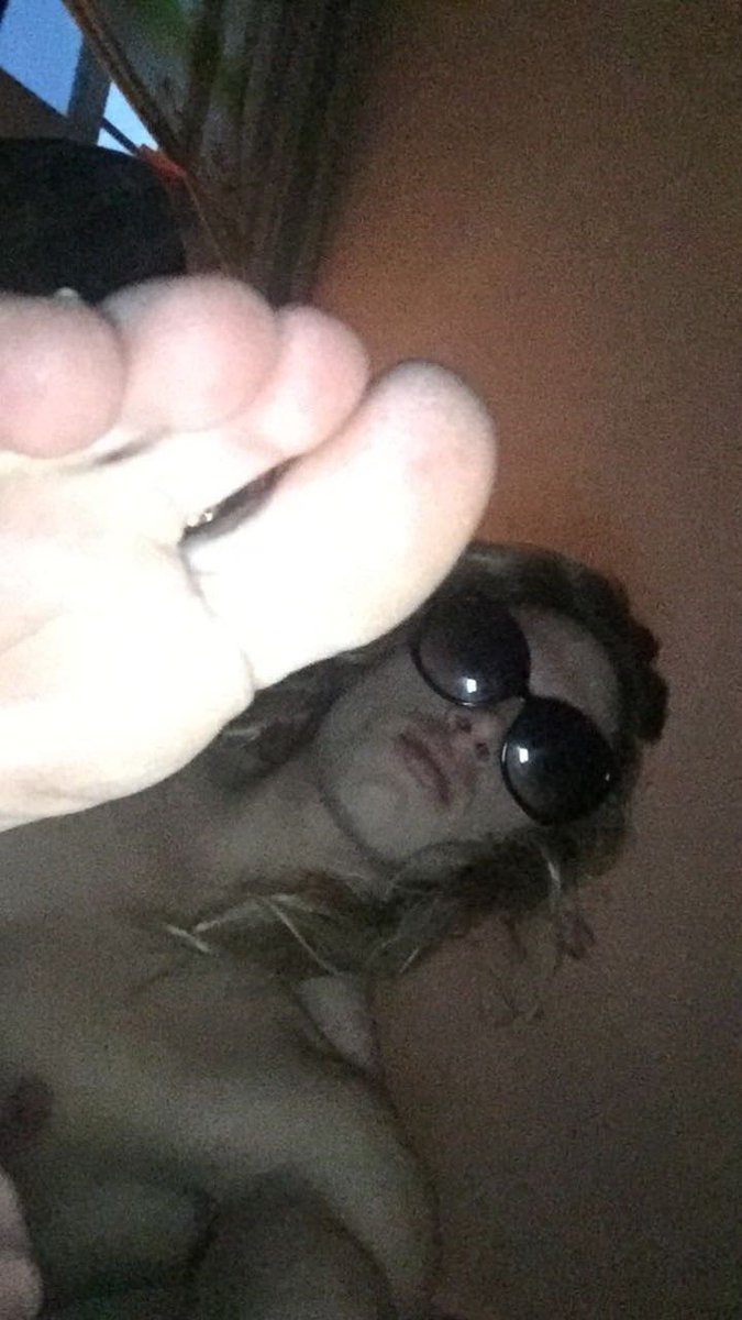 youngthor7's tweet photo. Yo what the fuck is up it’s Saturday and I’m trying to thrive make sure I keep thriving and pay the fuck up #paypigwanted #paypig #humanatm #cashmaster #findom #humanwallet #footfettish #footslave #alpha #alphafoot #cashslave https://t.co/v0JjJ2Pjh1
