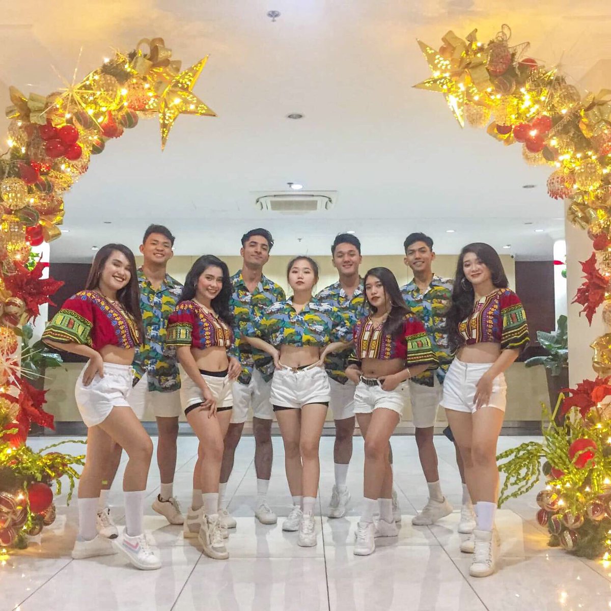 p7dancers's tweet photo. Yesterday’s BACK to BACK to BACK Events! 🙏🏻
🔼 Fireworks Related Injury Launching & Stakeholders Forum 2019
🔼 Department of Agriculture - Caraga Christmas Havana Party 2019
🔼 Pasko sa Agusan Del Sur: Hiphop Competition 2019 Judges
#PWRS7 #PowerSe7en #DecemberGigs https://t.co/eUgvvOatA0