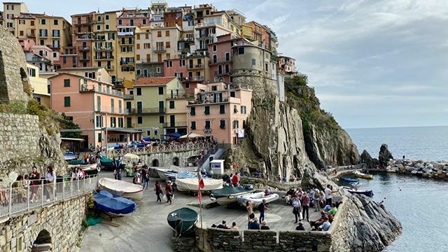 dmangone's tweet photo. Manarola https://t.co/6DPalmfFJt https://t.co/U1zLgDlTAi