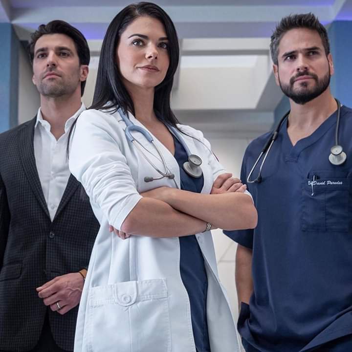 coronalagrima2's tweet photo. LUNES, En #Médicos, "David Confontará a Sergio "

Sergio, encontrá a Regina con David,  y la llamará "Facilota"  y comenzará una riña entre ellos dos, este lunes 9:30 p.m 🇲🇽 📺 

👊💪¿A quien le van? 

❤️David 🆚 Sergio   🔁

@OsvaldoDeLeOnOf @LiviaBritoof @DanArenas https://t.co/wrDwMc2r54
