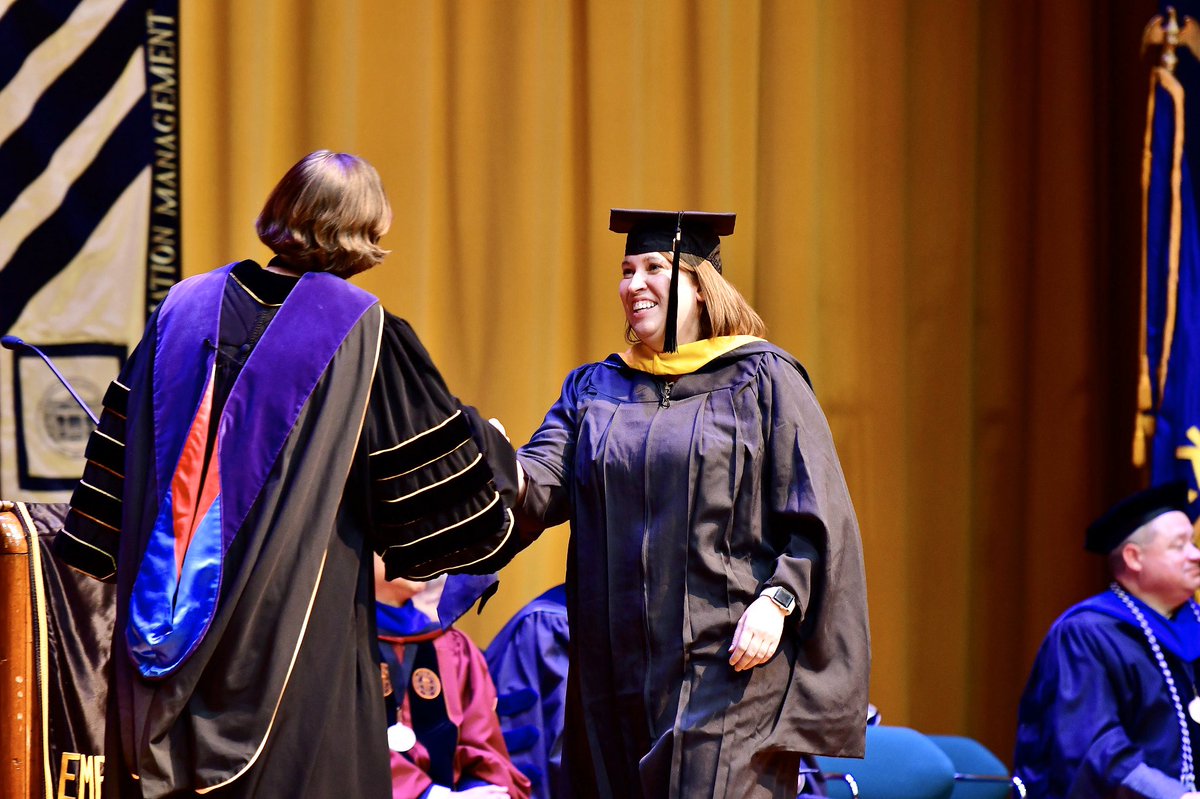 emporiastate's tweet photo. Congrats to all our 2019 Graduates! We might be a bit biased but we think you all are pretty awesome! #ESUProud 🖤🎓💛 #StingersUp https://t.co/hwpFPCE3HZ