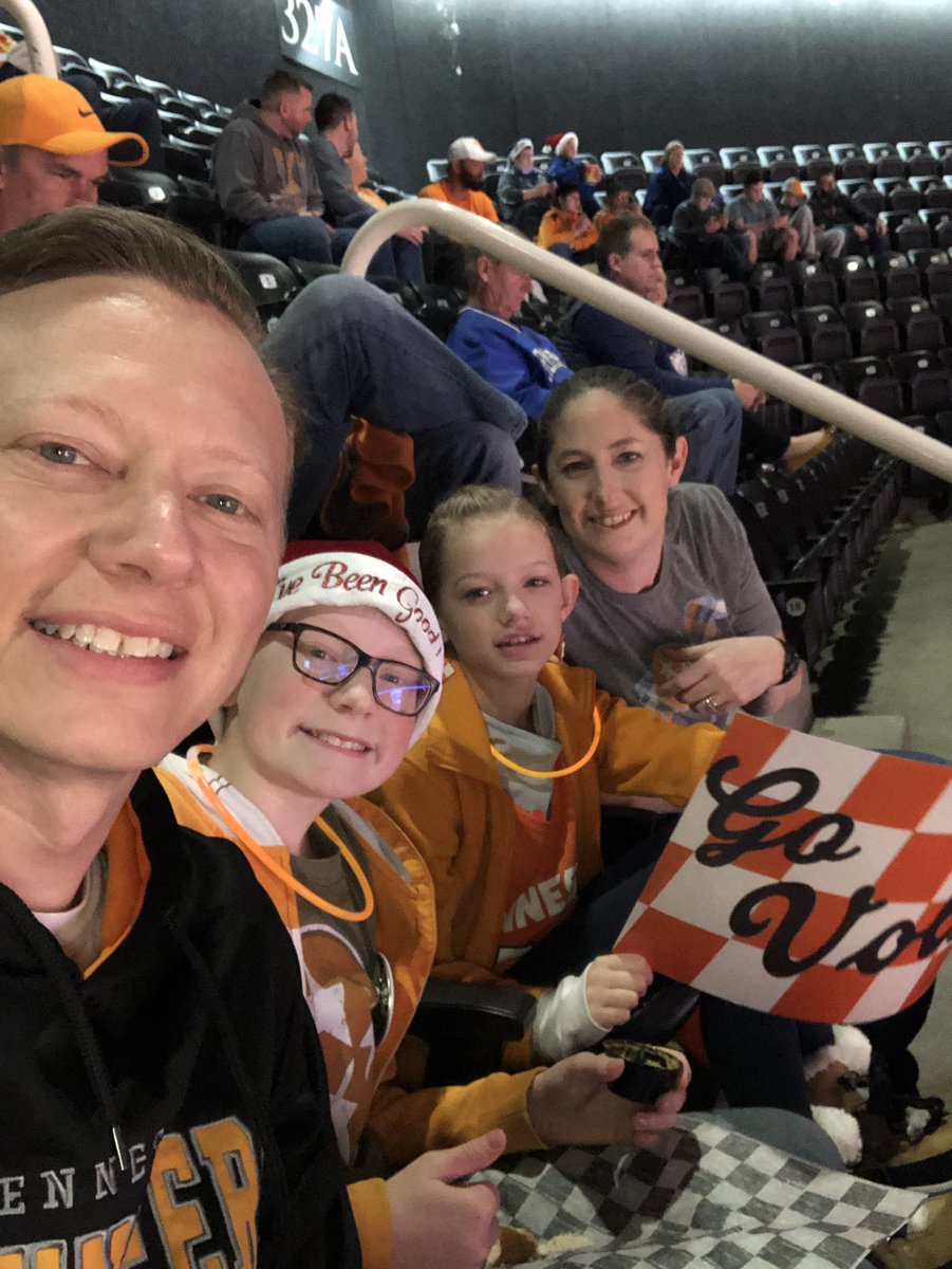KnoxMoon's tweet photo. #govols https://t.co/F8pO3BJ3oI