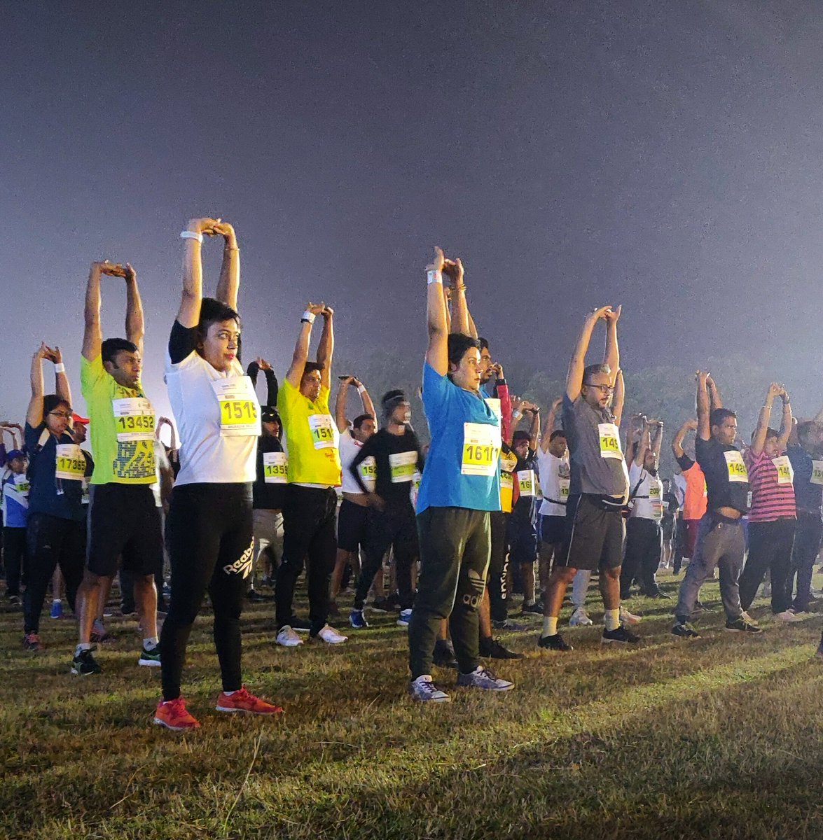 TataMotors's tweet image. Don’t forget to warm up! 
Getting ready to #RunForGold at @TSK25K

#TheGoldStandard #FeelTheSpirit #TSK25K