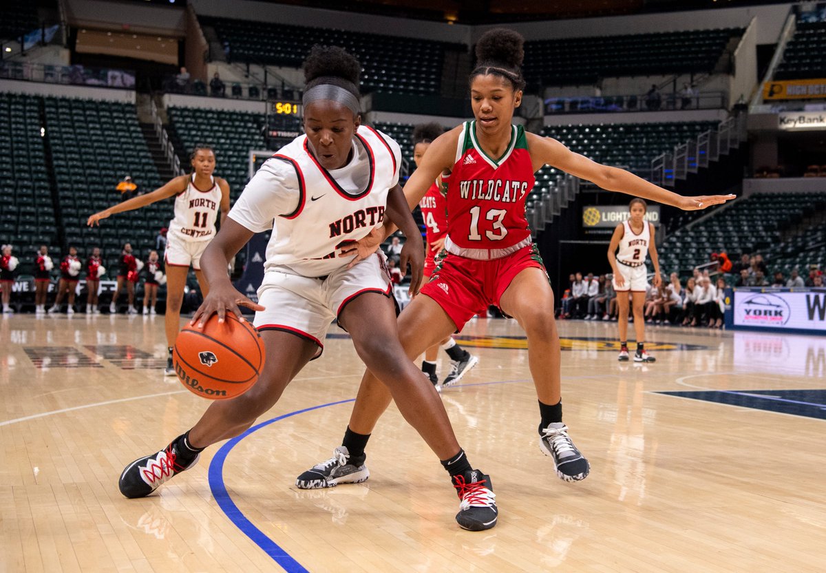 indystar's tweet photo. Photos: North Central, Lawrence North girls in Marion County final https://t.co/DOafCz0YSm https://t.co/DvJyjFzjpY