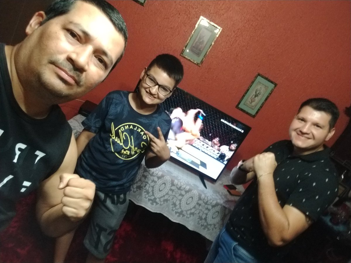 marcondes_matos's tweet photo. #UFCnoCombate Santana-Amapá-Brasil https://t.co/Wv65B6t6Ls