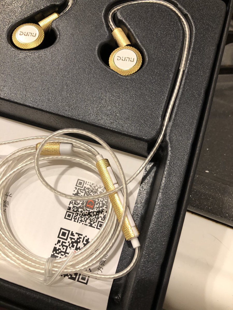 sound_earth's tweet photo. #ポタフェス 最終日
DUNUでは #LUNA #DK2001 #DM480 #DK3001PRO #TITAN6 をご試聴いただけます！eイヤホン店頭でDK3001PROもしくはTITAN6を購入しレシートと一緒にブースまでお持ちいただき新製品の試聴で先着7名様に #DM380 をプレゼントします！
アンケートで3名様プレゼントもあります！
#potafes https://t.co/3GC4p47VAP