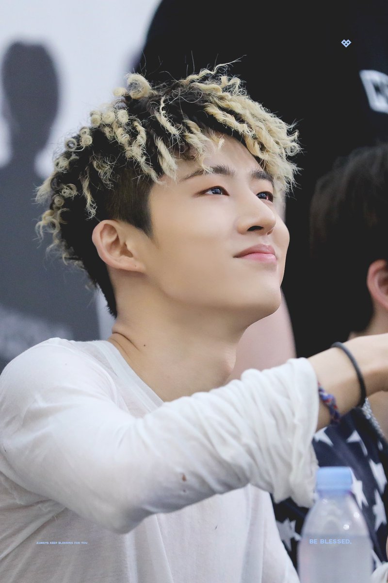 BEBLESSED_'s tweet image. #HANBIN #한빈
