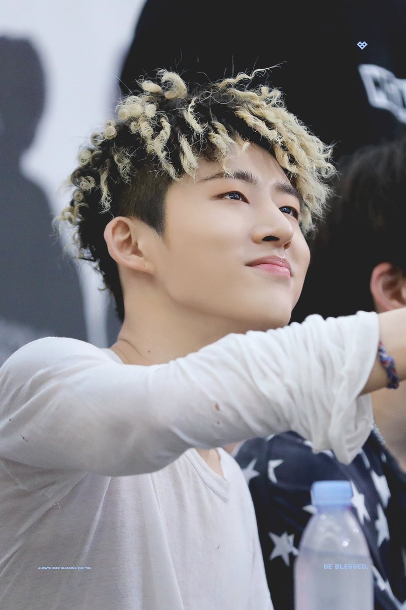 BEBLESSED_'s tweet image. #HANBIN #한빈