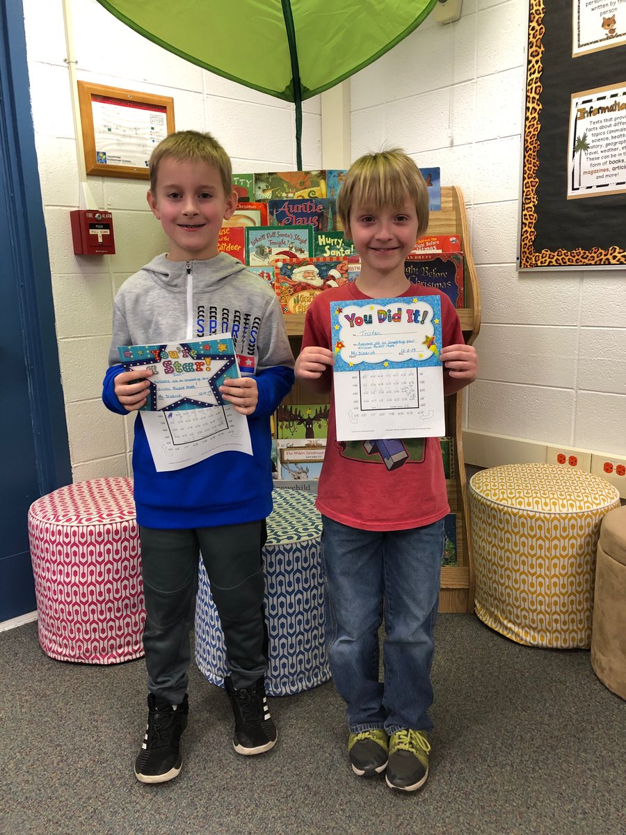 ChristineDiedr1's tweet photo. We also had a group of friends that met their goal and completed the division level of Rocket Math! Way to go Madelyn, Layla, Riddick, Ian, and Tristan! @VV_Voyagers #enjoytheview #viewourstory #thirdistheword #competitivegroup #maththinkers https://t.co/KKYyRwnY0s