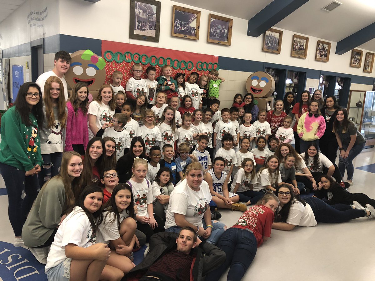 krum_fccla's tweet photo. 2019 Gingerbread Camp completes!!! #krumfccla #krumhighschool #krumisd #txfccla https://t.co/zZ9XltaYos
