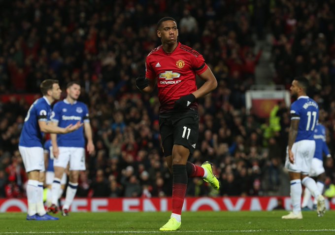 Man Utd 11 Everton In News The Most Popular Tweets  United Kingdom