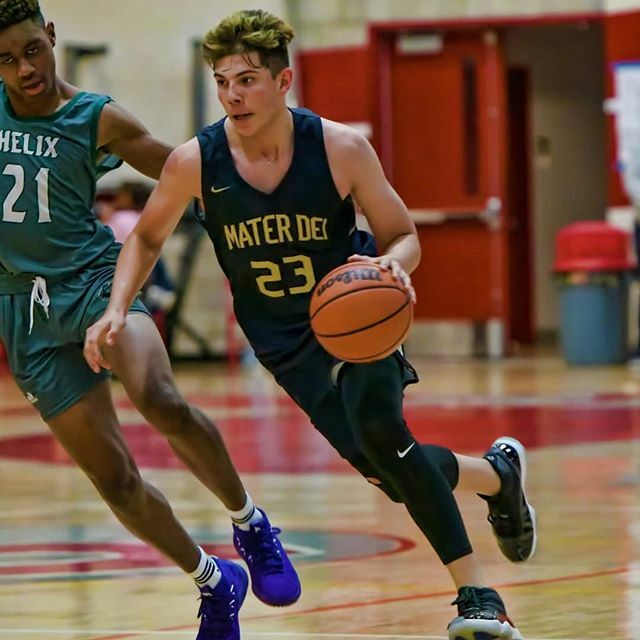 DMP619's tweet photo. Watched my boy @melo.__._  close out a game tonight against a very tough Helix team
.
.
.
#MaterDei #Crusaders  #CrusaderNation #MdchsBoysHoops  #TagYourTeamates #DMP619 @mdcrusaders @sdmaterdeihoops @fulltimehoops1 @gamepointbasketball https://t.co/QdBnO0GRhh https://t.co/9aI9cNHds1