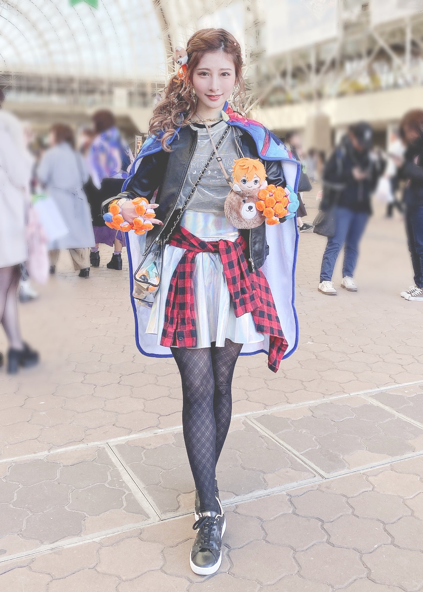 参戦服を見るのが好きな転校生ちゃん Tenkousei Chan Twitter