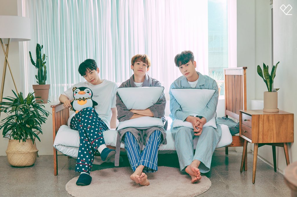 follow_2PM's tweet image. 구 룸메이트, 현 절친들의 
2PM 구룸현친(GRHC) SEASON'S GREETINGS 2020 B컷 대방출!!

B컷의 B는 BEST의 B!✨
 
 ▼▼▼ 
 me2.do/IF6s8D7Y 

 #2PM #투피엠 
 #구룸현친 #GRHC 
 #구룸현친시즌그리팅