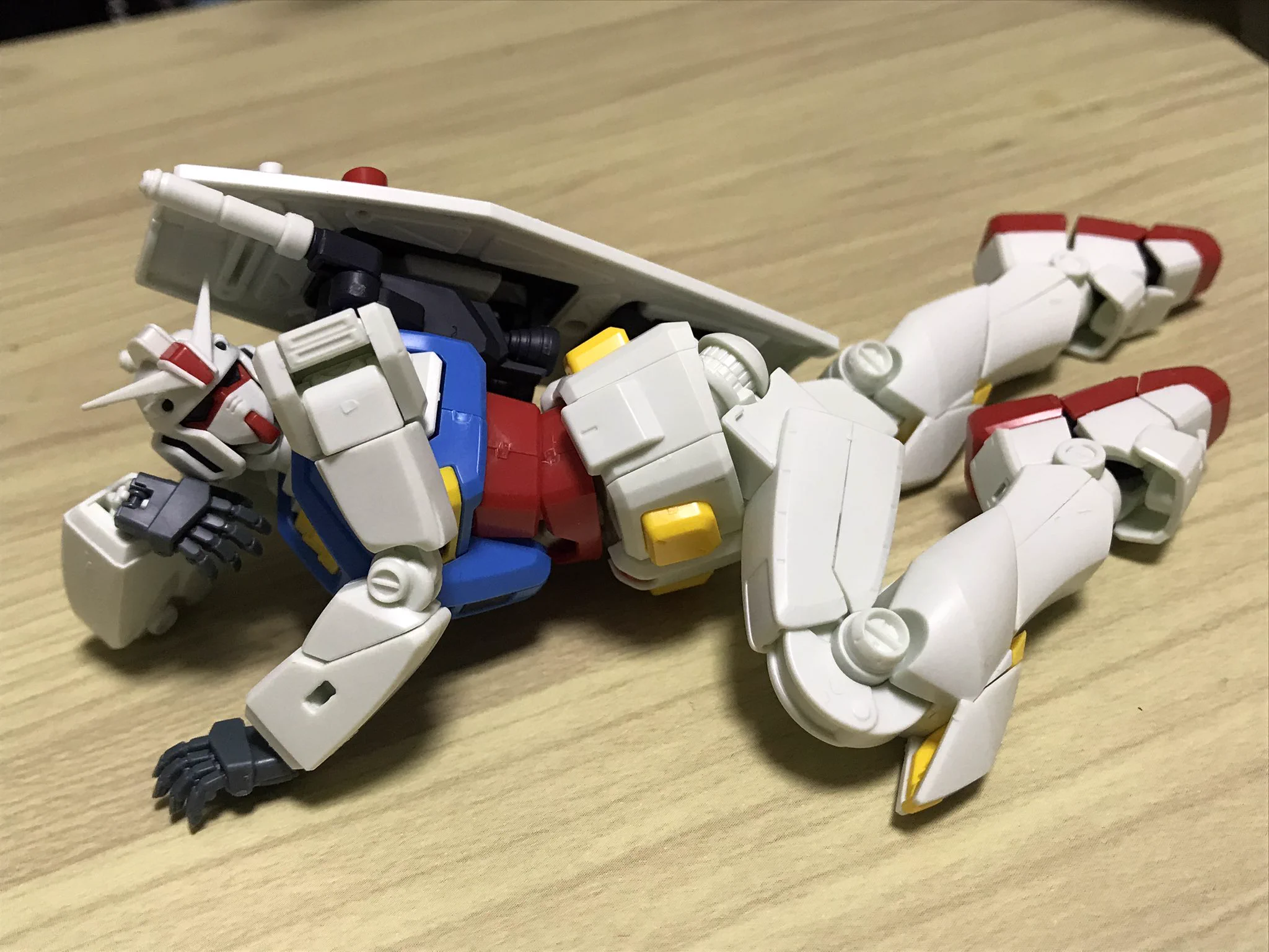 グラビアの撮影？ガンダムが超セクシーすぎるwww