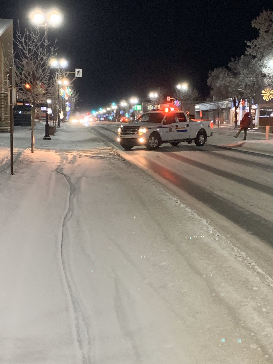 RCMPYorktonCity's tweet photo. Going out tonight? So are we! Plan a #saferide home this holiday season. #yrktonrcmp will be conducting check stops this season! #yqv https://t.co/Y166w0Luw7